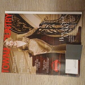 Town & Country Magazine USA Feb February 2025 CARRIE COON Cover NEW with Label